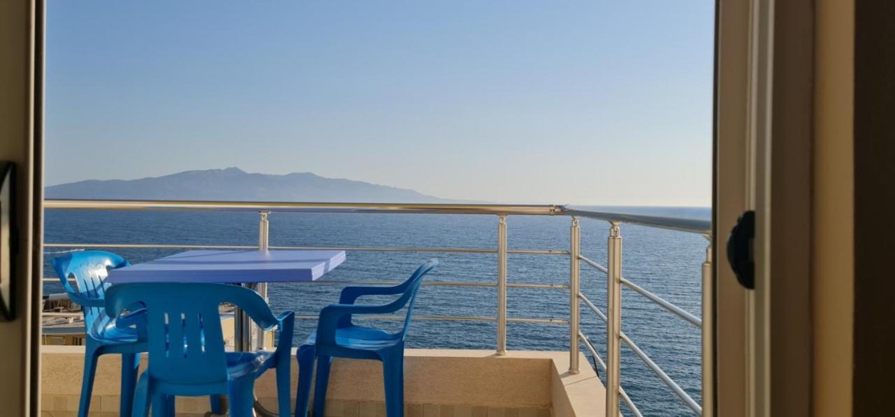 Azzura Flats Lägenhet Sarandë Exteriör bild