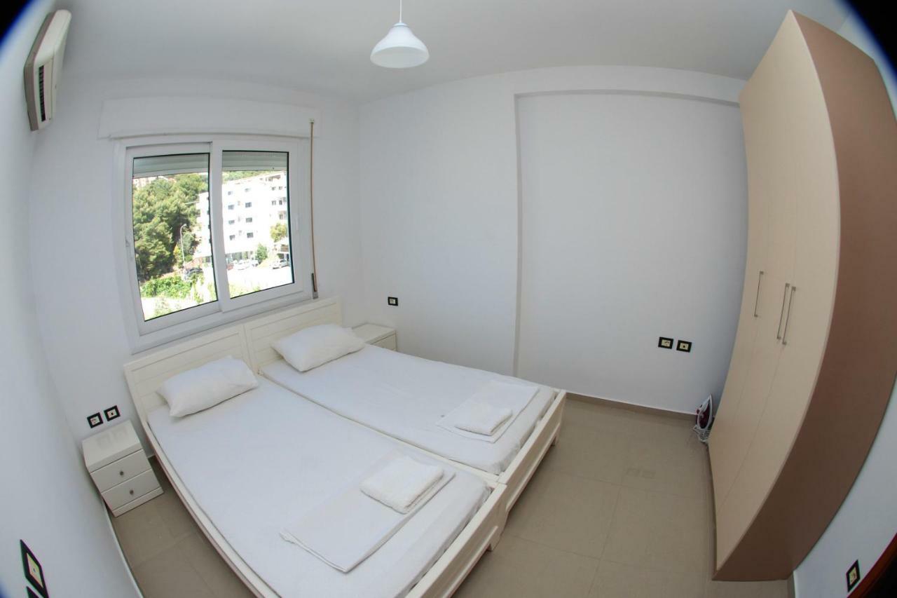 Azzura Flats Lägenhet Sarandë Exteriör bild