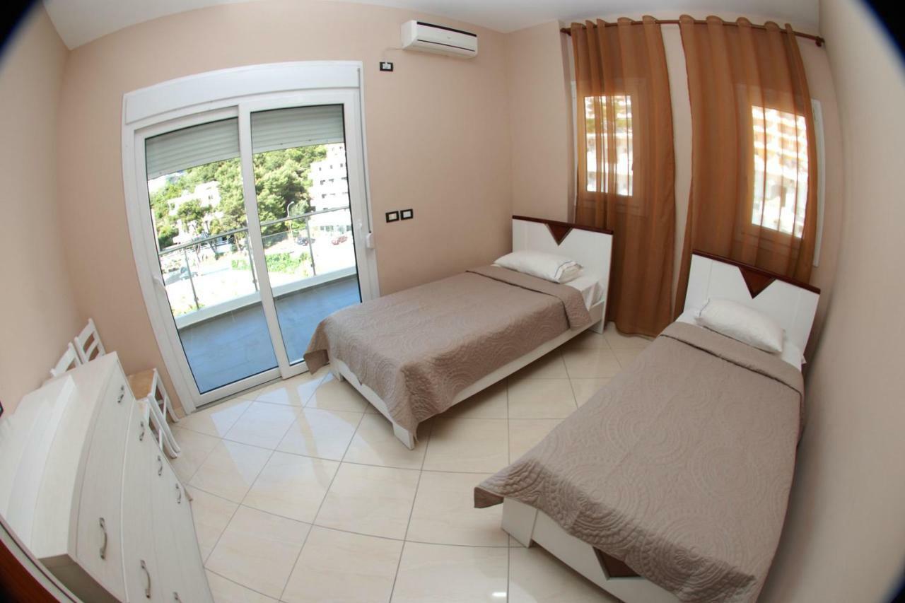 Azzura Flats Lägenhet Sarandë Exteriör bild